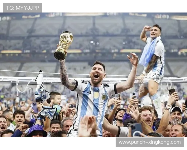 2025年新一届足球球星崭露头角引发全球关注的名字与实力解析